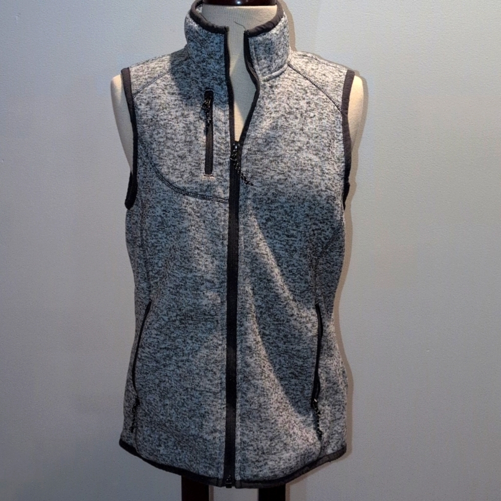 PRICE DROP! Elevate fleece vest